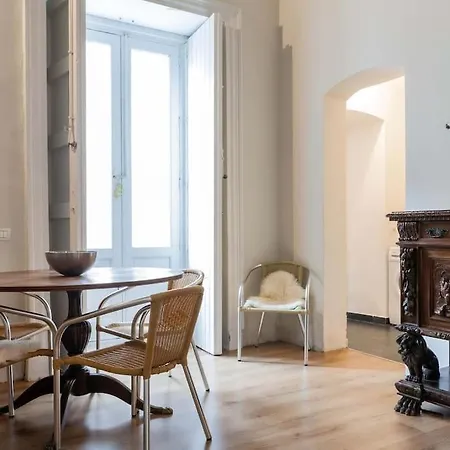 Loft Centro Ingresso Indipendente Giardino Privato *