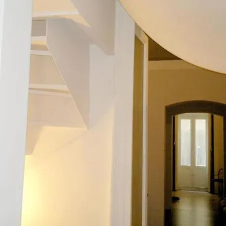 아파트 Loft Centro Ingresso Indipendente Giardino Privato *