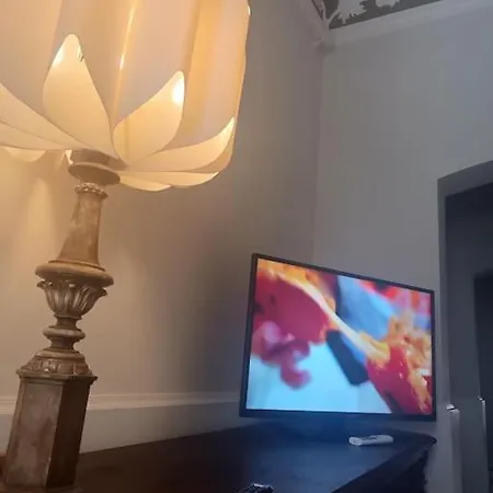 Loft Centro Ingresso Indipendente Giardino Privato 아파트 *