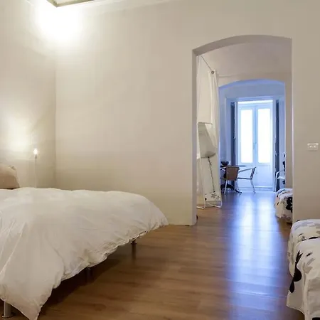 아파트 Loft Centro Ingresso Indipendente Giardino Privato 카타니아