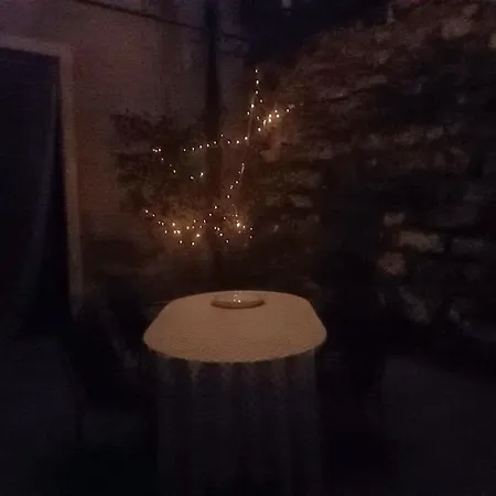 Loft Centro Ingresso Indipendente Giardino Privato 아파트 카타니아